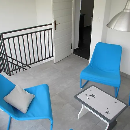 Sunny Star Apartment